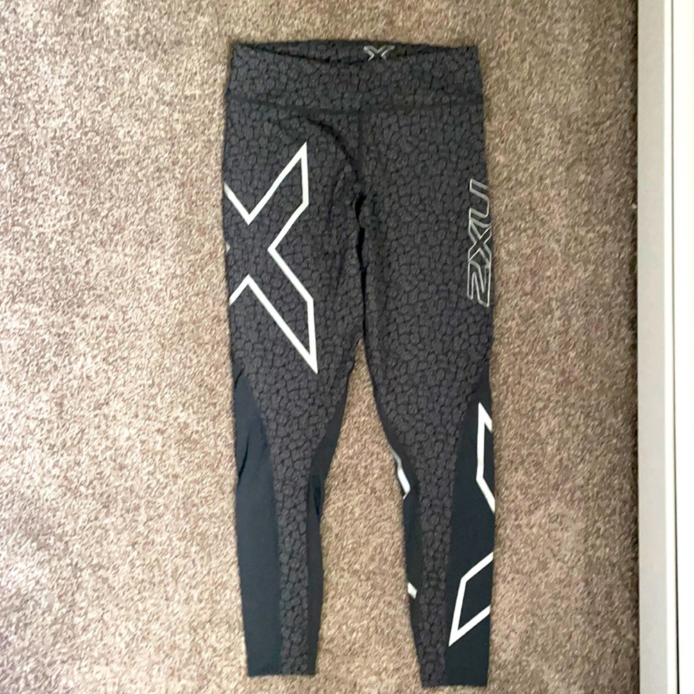 2XU COMPRESSION LEGGINGS